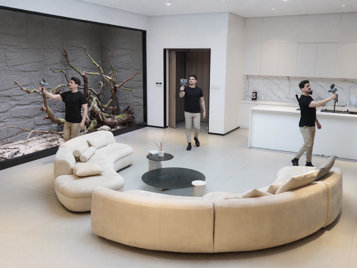 C1 scanner capturing full room coverage in a modern interior space